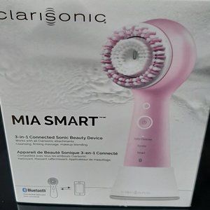 Clarisonic Mia Smart 3-in-1 App Connected Sonic Cleansing Device - NEW , OPENED